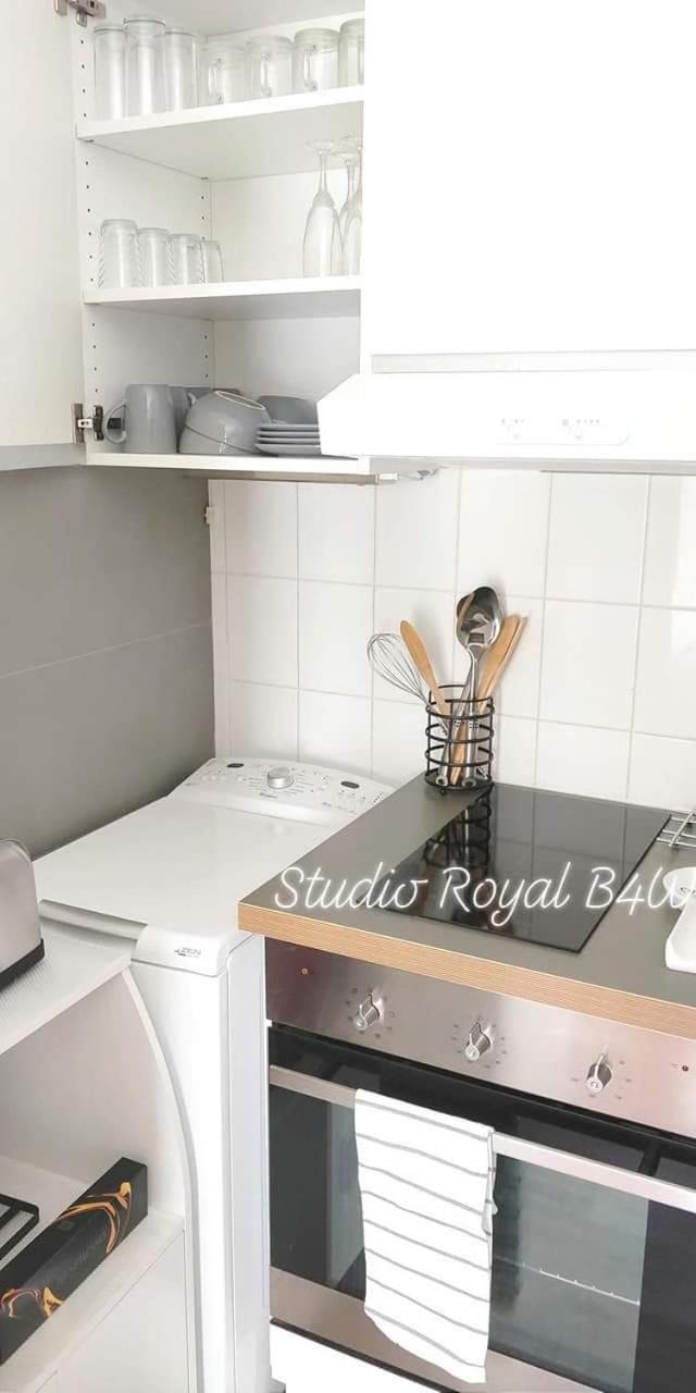 Studio Royal By Beds4Wanderlust - Place Du Marche Avec Parking Prive Fontainebleau Pokoj fotografie