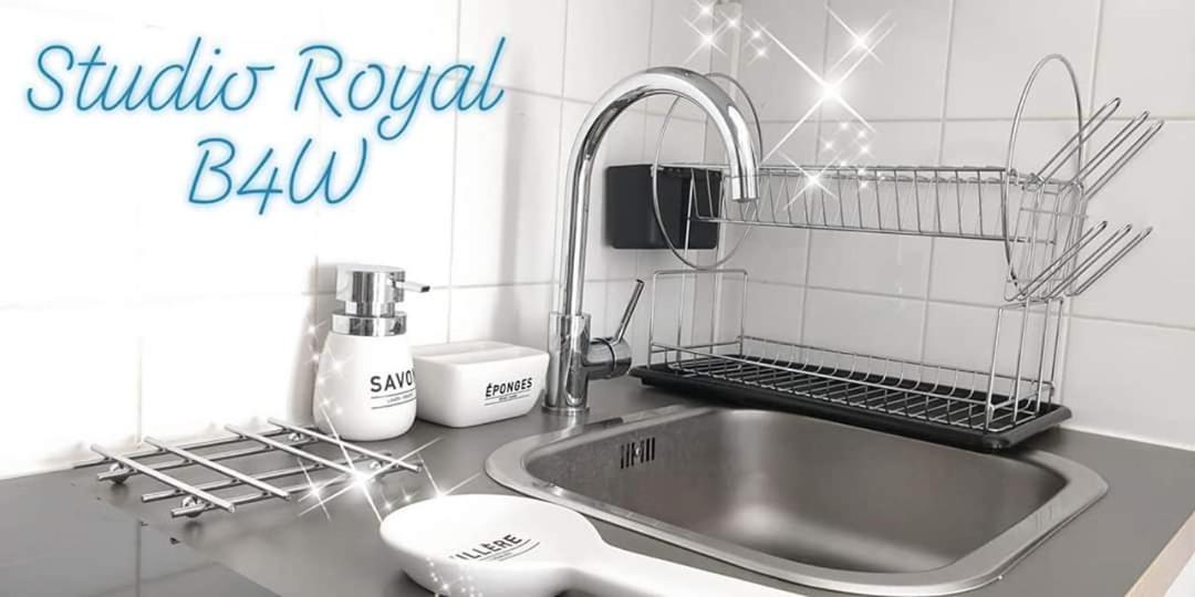 Studio Royal By Beds4Wanderlust - Place Du Marche Avec Parking Prive Fontainebleau Pokoj fotografie