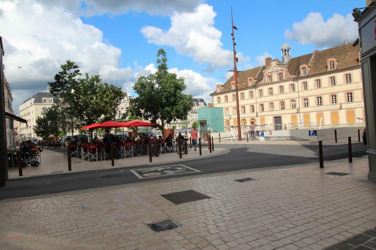 Studio Royal By Beds4Wanderlust - Place Du Marche Avec Parking Prive Fontainebleau Exteriér fotografie