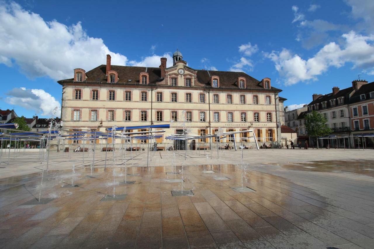 Studio Royal By Beds4Wanderlust - Place Du Marche Avec Parking Prive Fontainebleau Exteriér fotografie